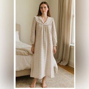 Lanz of Salzburg Eyelet Trim Cotton Flannel Nightgown m-l